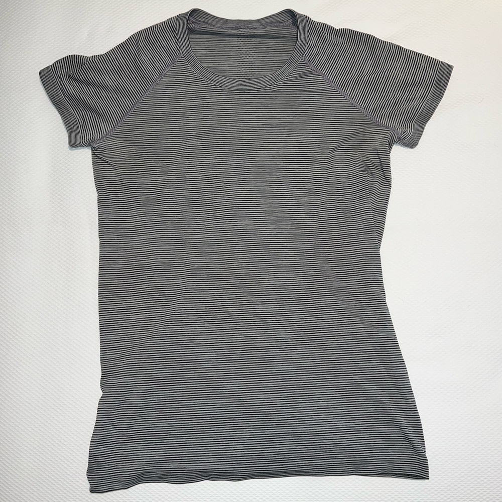 Lululemon swiftly tech shirt